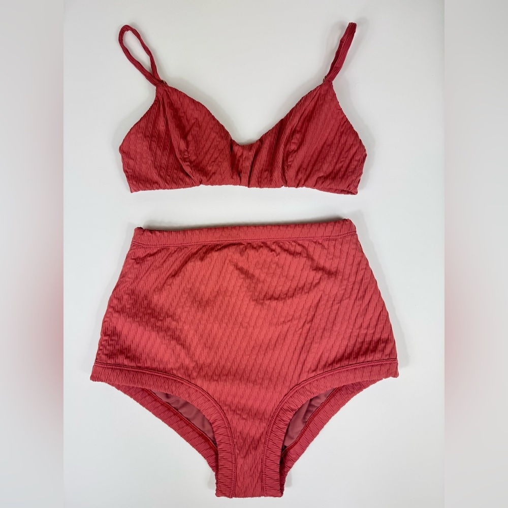 Fella Swimwear bikini spice Julius top and Marco bottom‎ EUC D